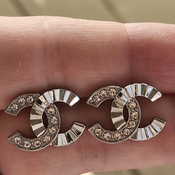 Upcycled Jewelry - Chic Silver and Gold Women's Earrings #19